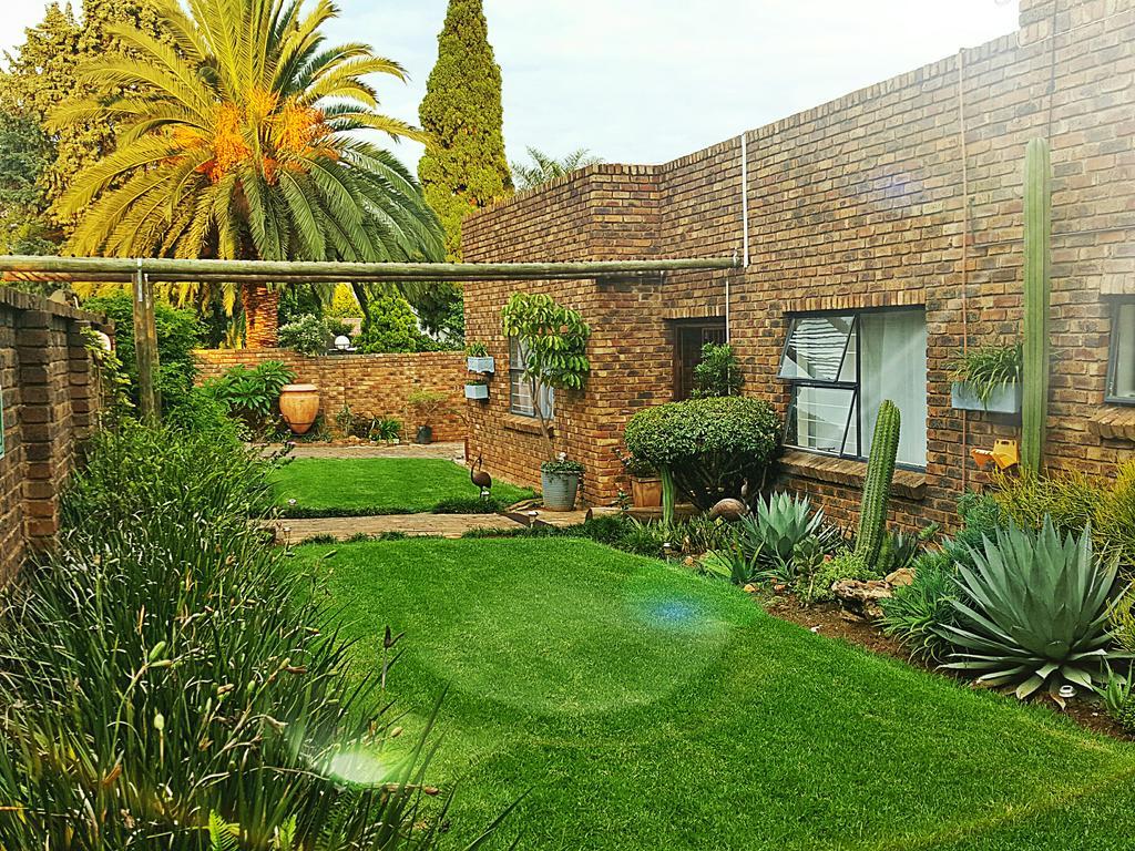 Midrand Guesthouse - Tasa Kültér fotó